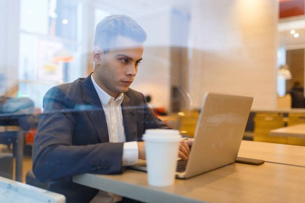 Recherche d'emploi : les avantages d'un entretien en ligne