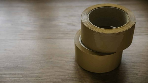 Pourquoi utiliser un adhésif personnalisé, scotch personnalisé ou bande gommée ?